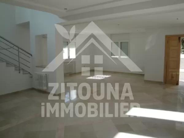 Une villa élégante, rare et neuf à la finition soignée à louer dans un quartier très recherché