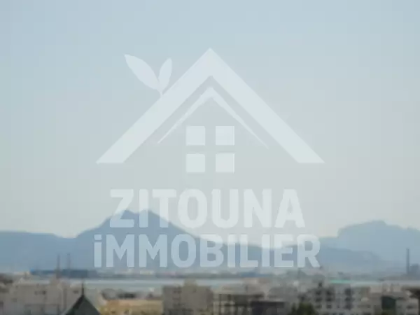 Bel appartement avec vue sur le lac