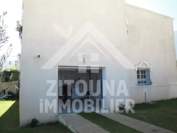 Idéalement placée, cette jolie villa