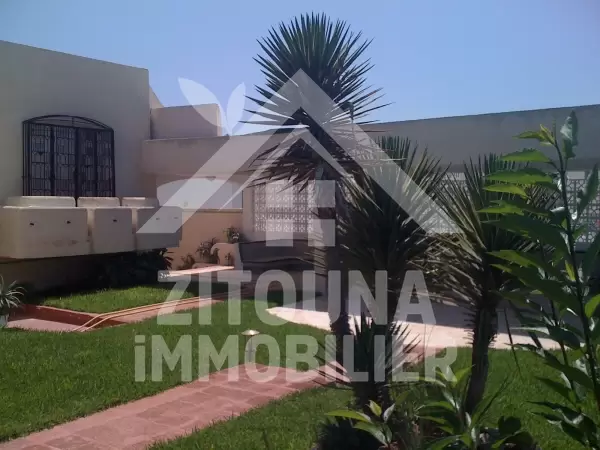 A Nabeul charmante maison, tout en pierre