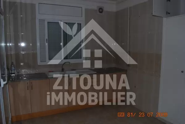 Bel appartement en parfait état au deuxième étage
