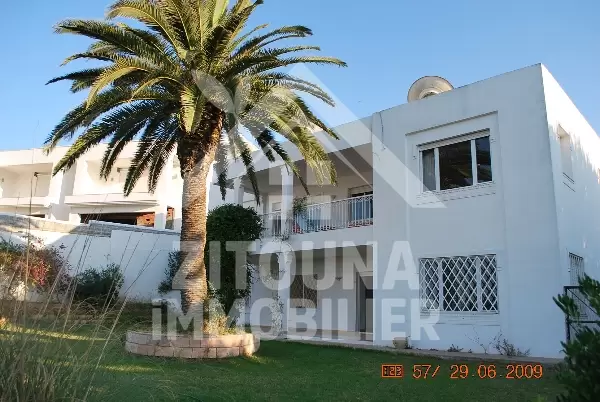 Une belle villa sur la corniche de la marsa