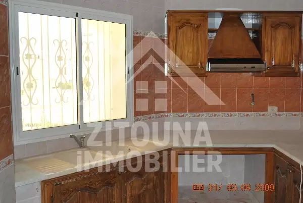 Un étage de villa dans un quartier calme