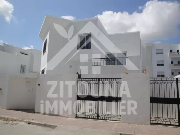 Superbe villa à louer à la Marsa