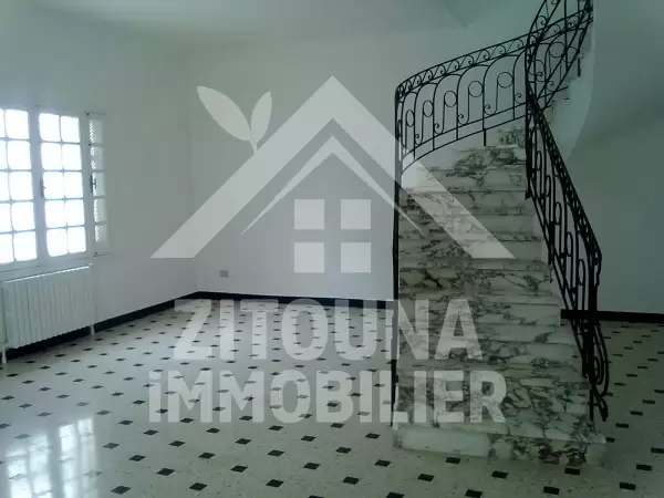 Villa à louer avec piscine