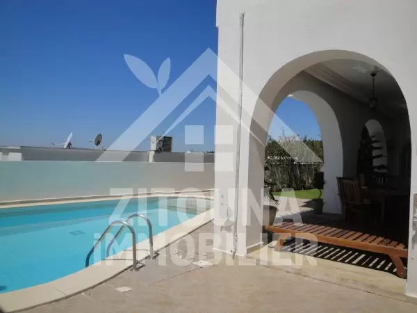 Villa sur trois niveaux