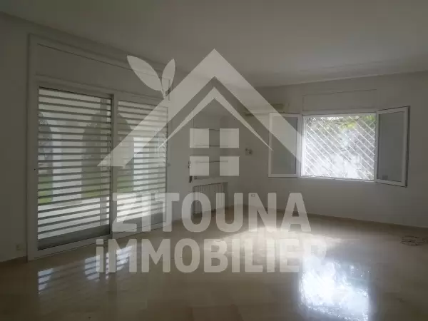 Villa à Louer à Gammarth