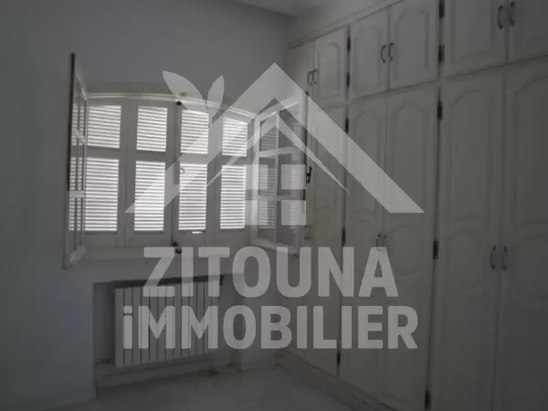 Etage de villa à louer