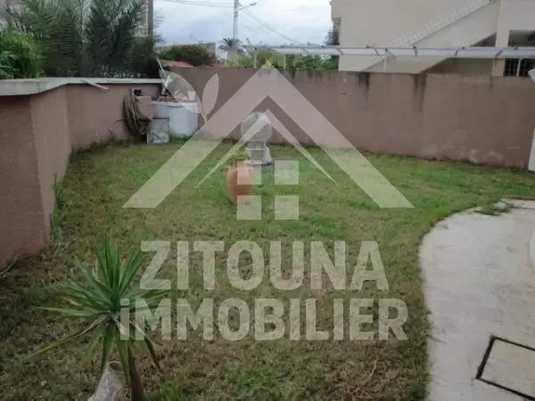 Une villa proche de city sport