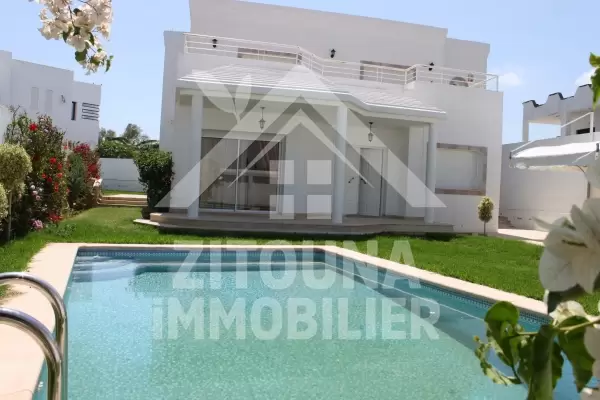 Villa à louer à la Soukra