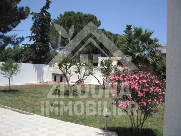 Grande villa à louer