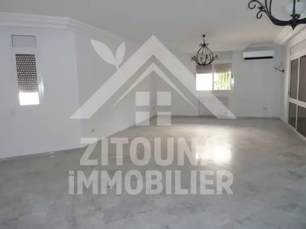 Villa à louer avec piscine