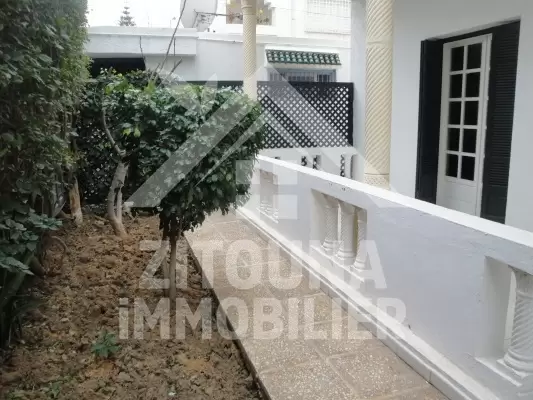 Rez de chaussé de villa à louer à La Marsa