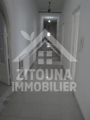 Rez de chaussé de villa à louer à La Marsa