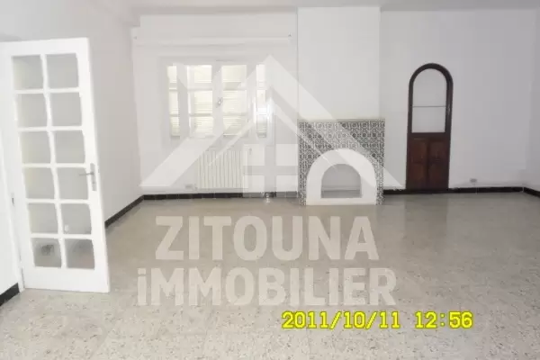 Rez de chaussée a louer