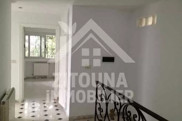 Un rez de chaussée en très bonne état