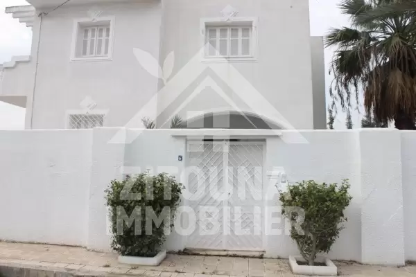 jolie villa a louer...