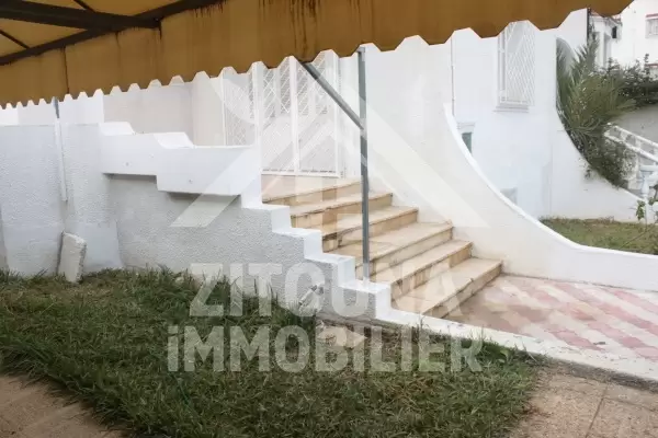 jolie villa a louer...