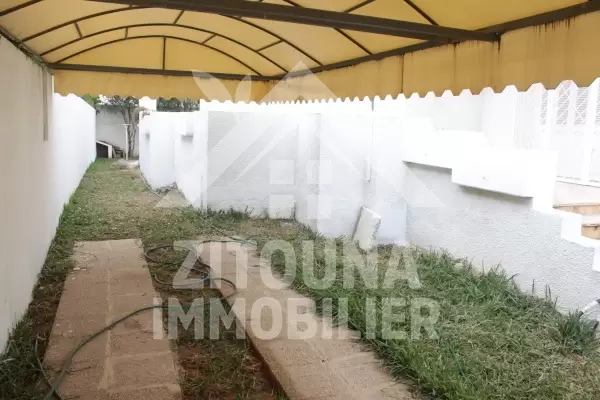 jolie villa a louer...