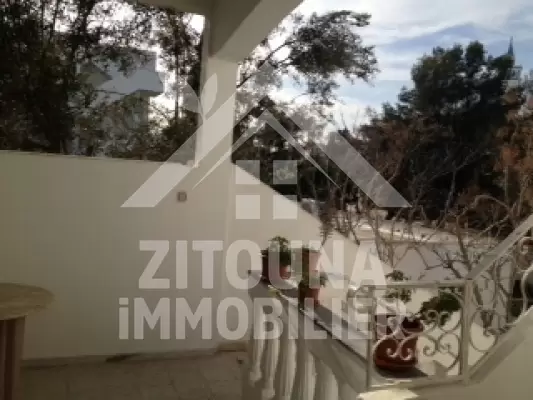 A louer étage de villa meublé