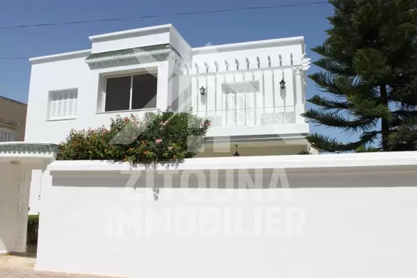 Villa à louer à la Marsa