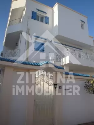 A louer bel appartement meublé