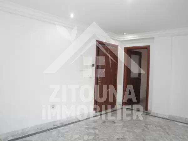 A vendre appartement avec piscine