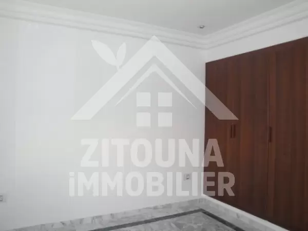 A vendre appartement avec piscine