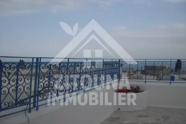 Véritable maison de Sidi Bou Said avec vue sur mer