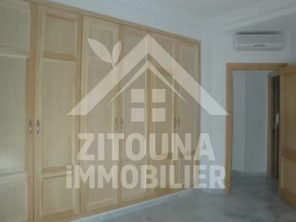 A louer Belle Appartement sur la route du relais la marsa