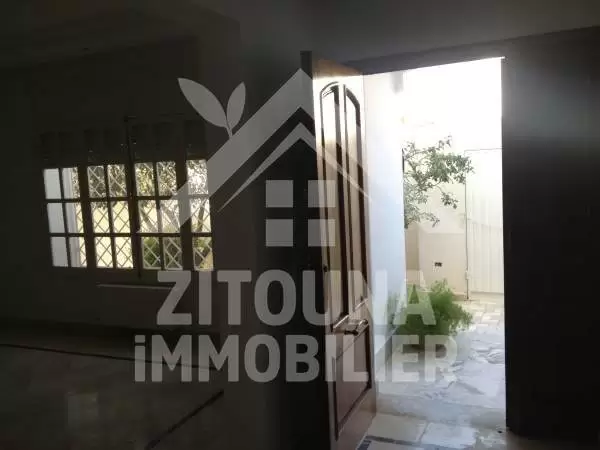 Un rez de chaussée en très bonne état