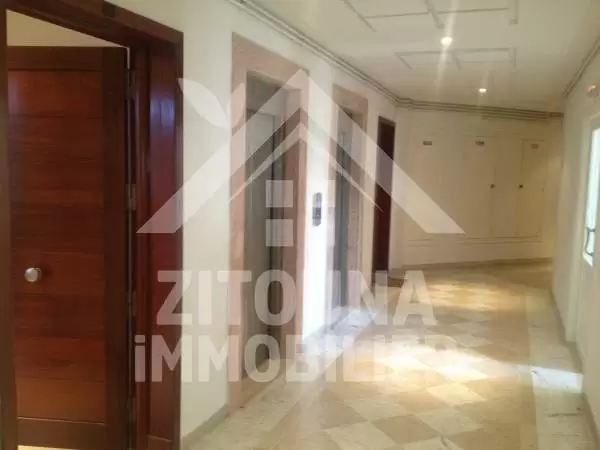 A louer un bel appartement meublé