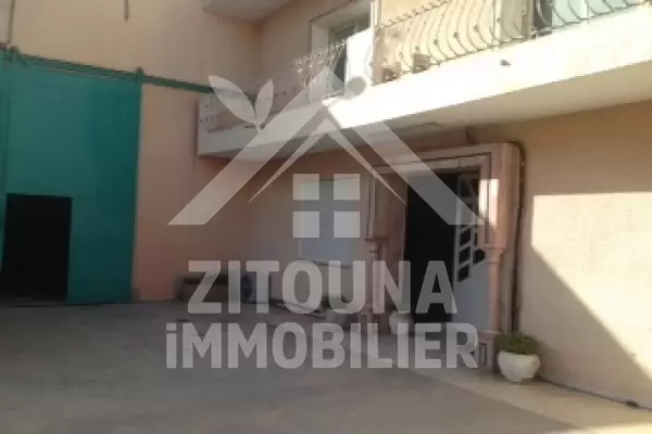 A vendre un Entrepôt à Mornaguia