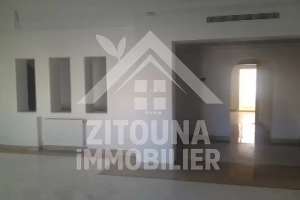 A louer bel appartement à Gammarth