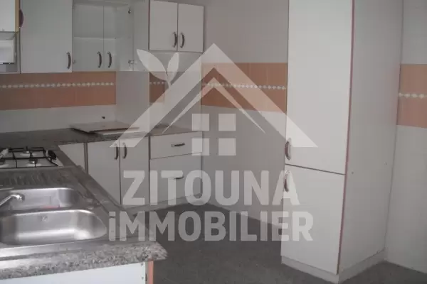 A louer un bel appartement à la Marsa plage