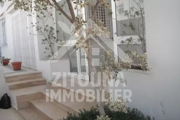 Rez de chaussée de villa à louer