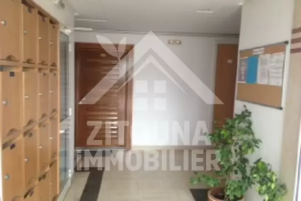 A louer bel appartement meublé près de Carrefour