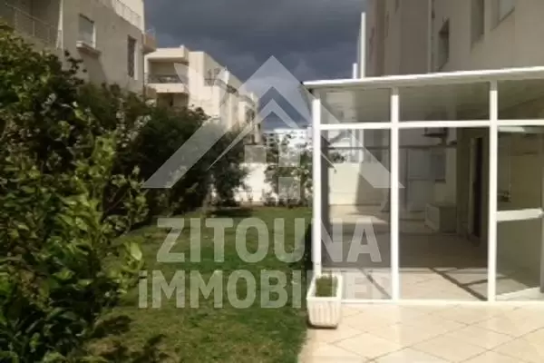 A louer un bel appartement à Lac 2