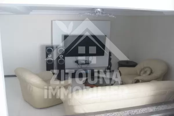 A vendre belle villa à la soukra