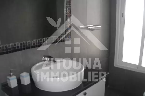 A louer bel appartement meublé