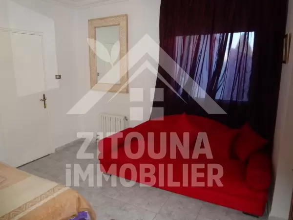 Appartement richement meublé