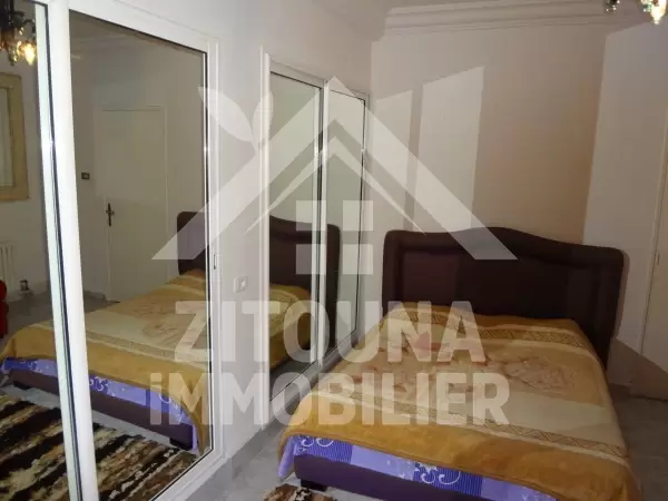 Appartement richement meublé