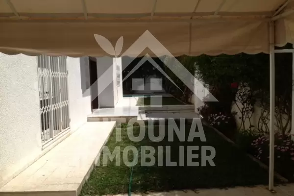 A louer belle villa à Gammarth