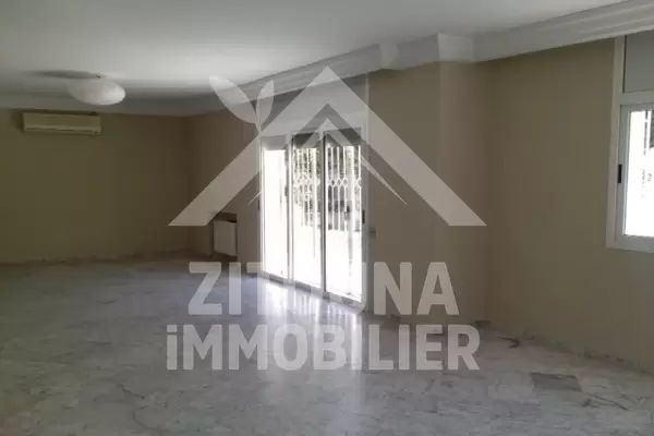 A louer belle villa à Gammarth