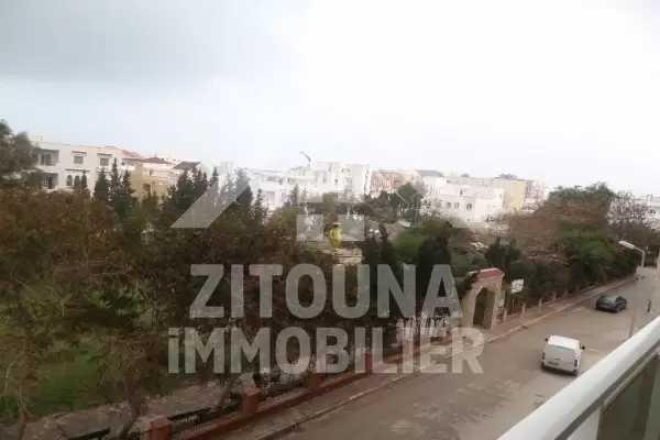 A louer bel appartement meublé