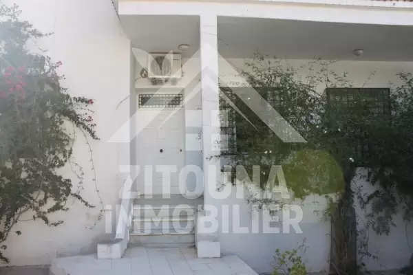 Rez de chaussé de villa à louer