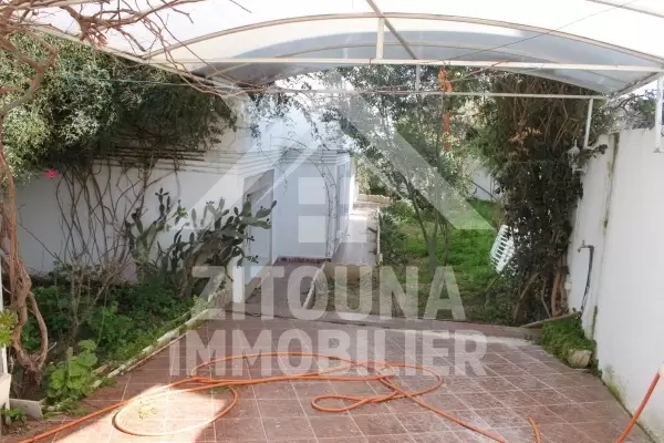 Villa à louer avec piscine