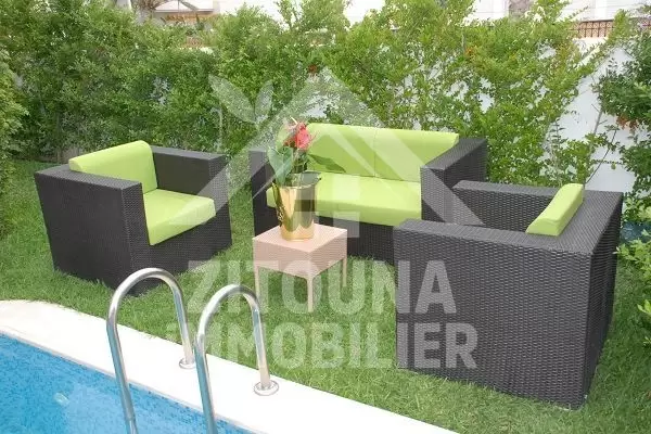 A louer une belle villa pour les 3 mois de l'été
