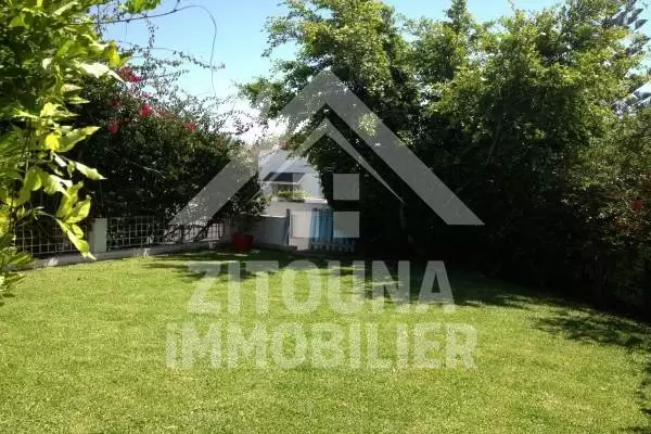 A sidi bou said une villa avec une belle vue sur .....