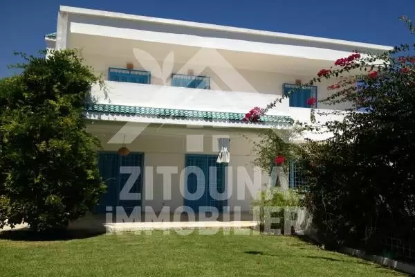 A sidi bou said une villa avec une belle vue sur .....